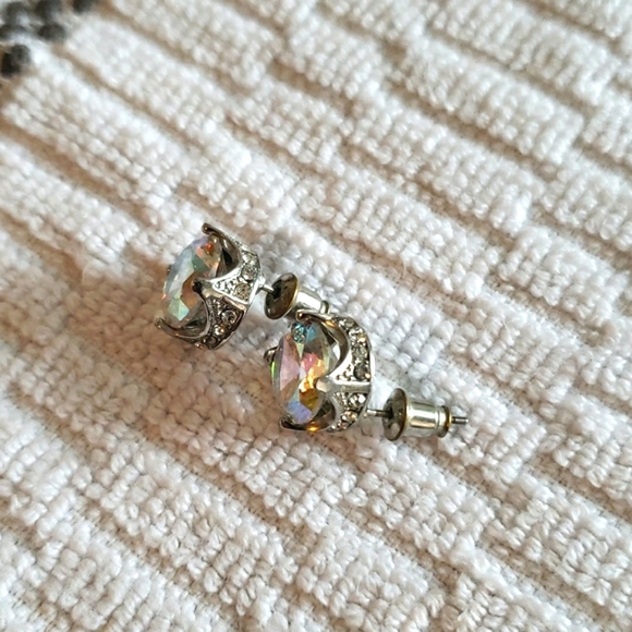💎 RW&CO - Costume Jewlery Cubic Zirconia Stud Earings - Picture 3 of 4